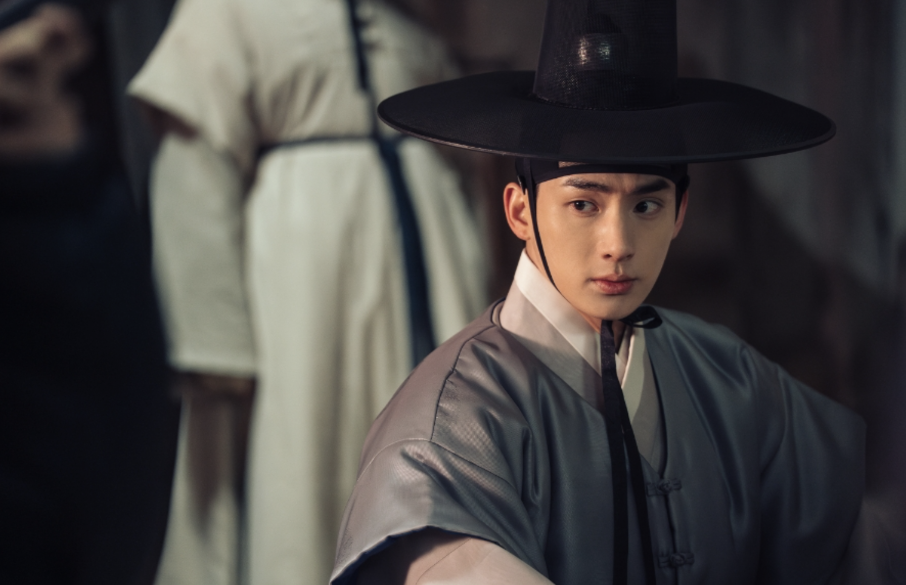 탄금 설인 정체