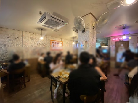 연산동맛집 옛날통닭앤탕 새벽3시 만석 모습