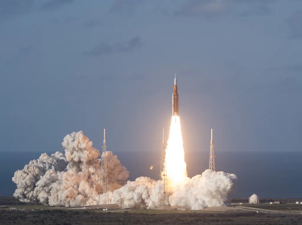 아르테미스 2호 발사 성공