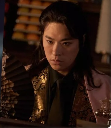 선녀무당 역 (특별 출연) - 천박사 퇴마 연구소의 핵심 정보통. 남다른 능력으로 신과 소통합니다.