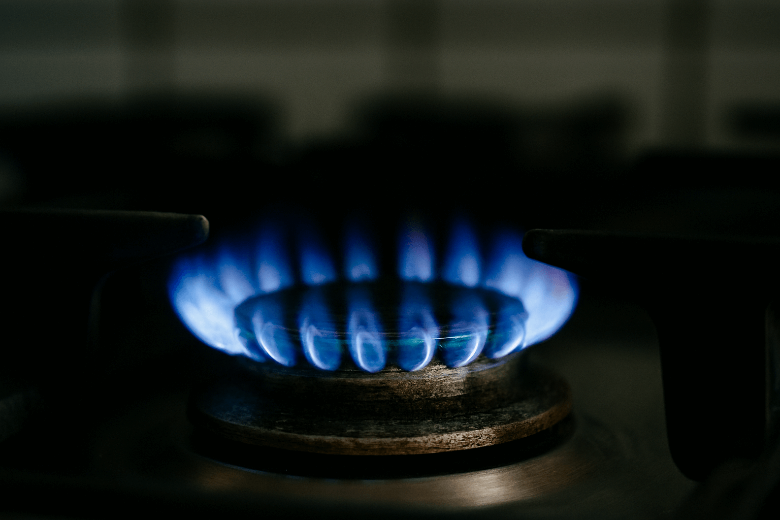 가스레인지 불꽃 색깔로 알 수 있는 이상 신호와 안전 관리법