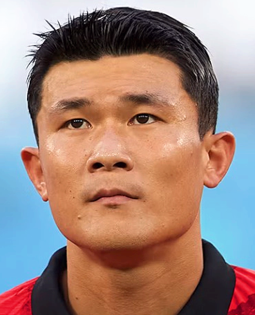 김민재 와이프 4년만에 이혼 이유 배경 | 김민재 뮌헨 연봉 평점 프로필 정리