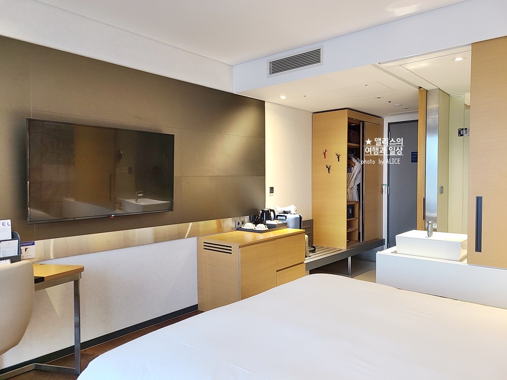 노보텔 앰배서더 용산 호텔 kkday 3만원 할인쿠폰 (~01.16) 119,000원!