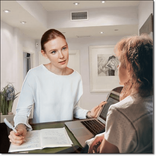 건강 상담 하는 여성