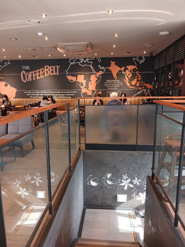 스타벅스 2층 매장풍경