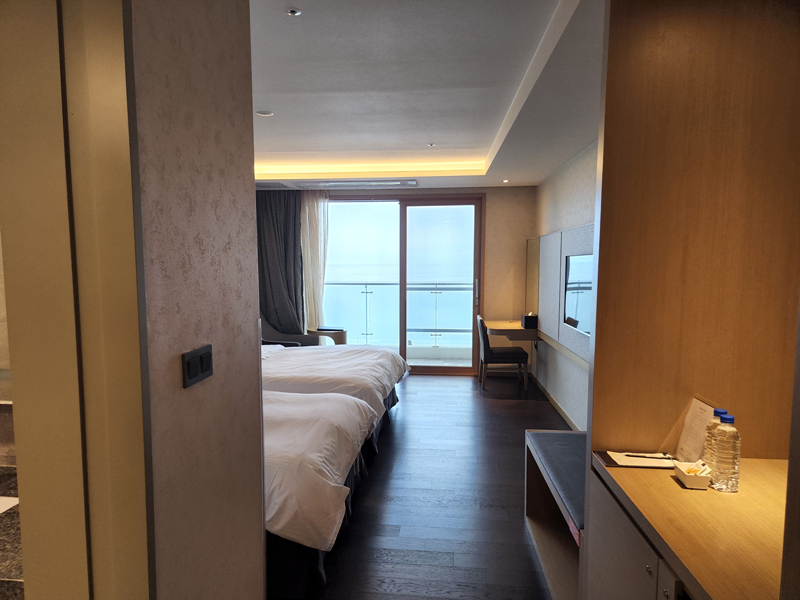 객실입구