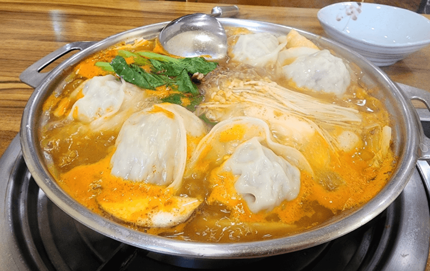 생방송투데이 황해도식 만두전골 종로 맛집