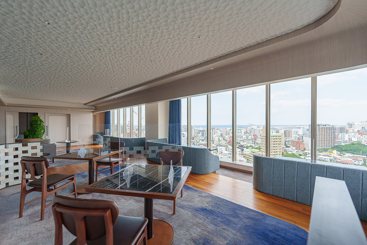 Hotel Collective, Naha: A Connecting-Room Stay on Kokusai Street — original photograph 54