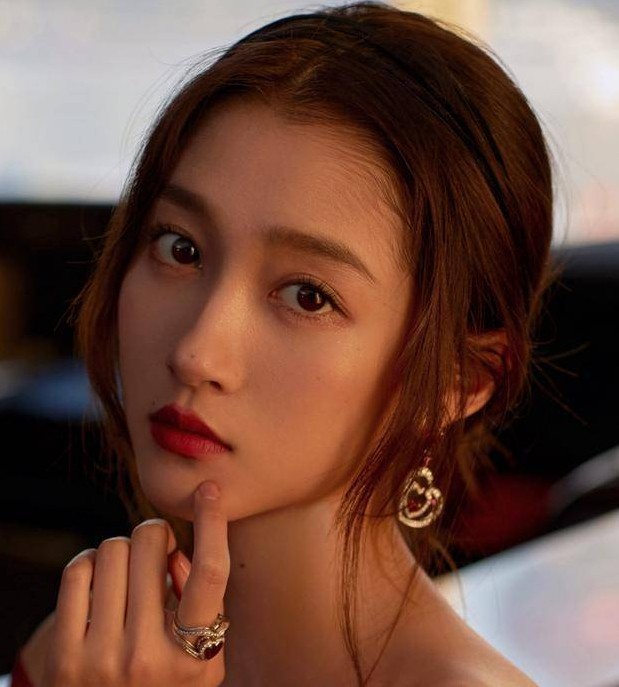 [중드] 프로필 관효동 드라마추천 - 아취시저반여자, 봉수황, 헌원검지한지운, 구주천공성