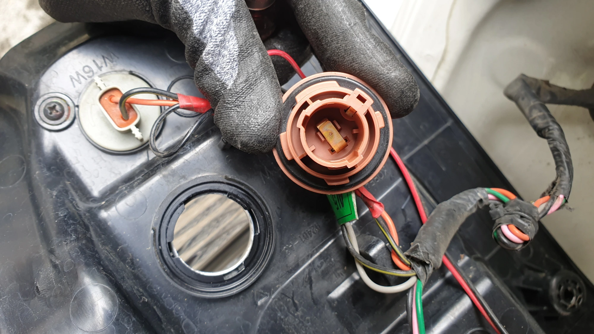 소켓 끼우는 방향