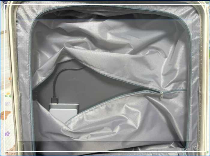 기내용 캐리어 내부