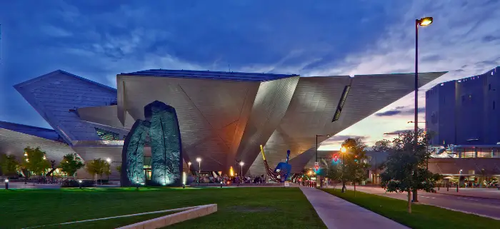 덴버 미술관 Denver Art Museum (DAM)
덴버 미술관 Denver Art Museum (DAM) (source: www.denverartmuseum.org/)