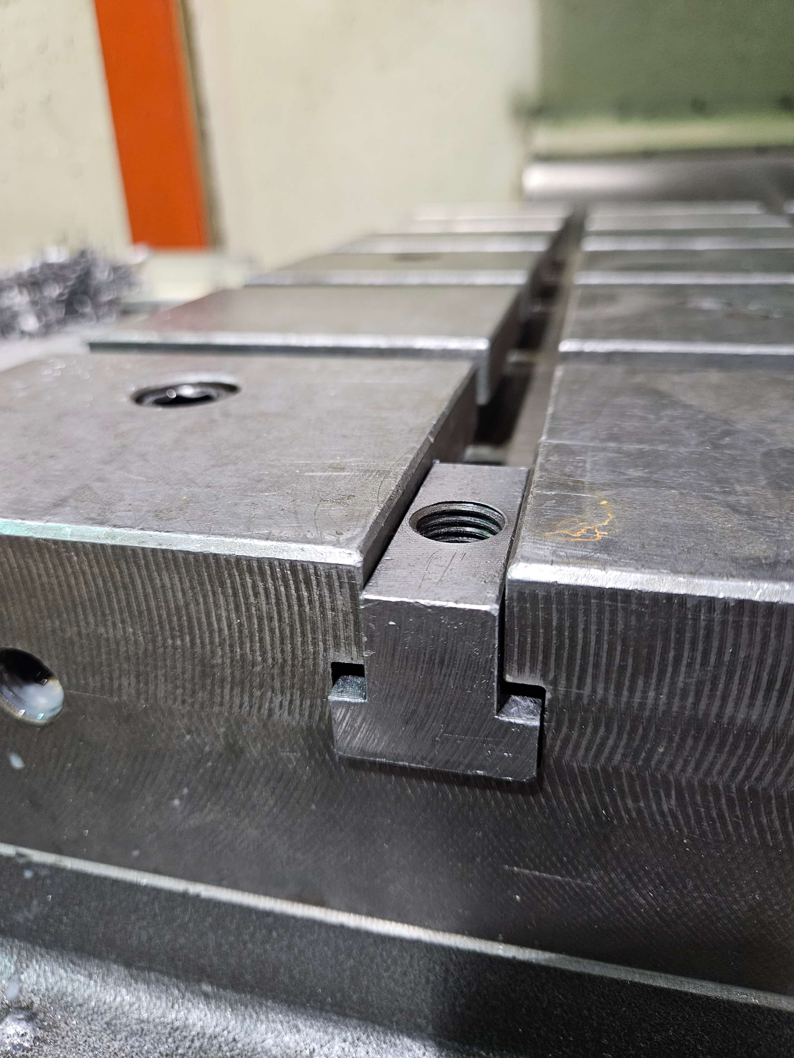 T홈 가공 및 디귿자 형식 가공