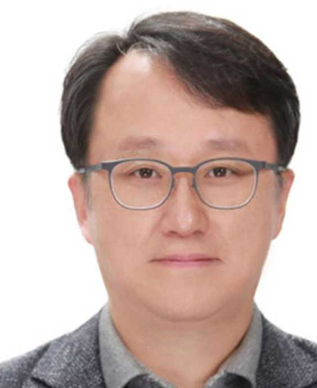 강준욱 비서관