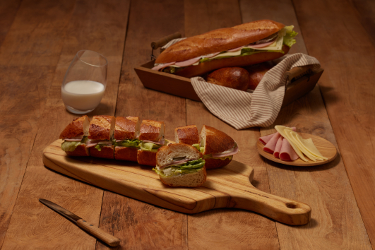 김영모과자점 대표 제품 중 하나인 바케트샌드위치.