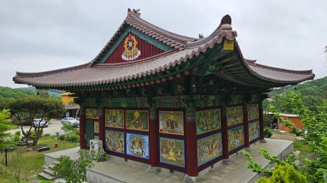 안성 법등사 : 비봉산의 정기와 자비의 등불이 머무는 고즈넉한 사찰