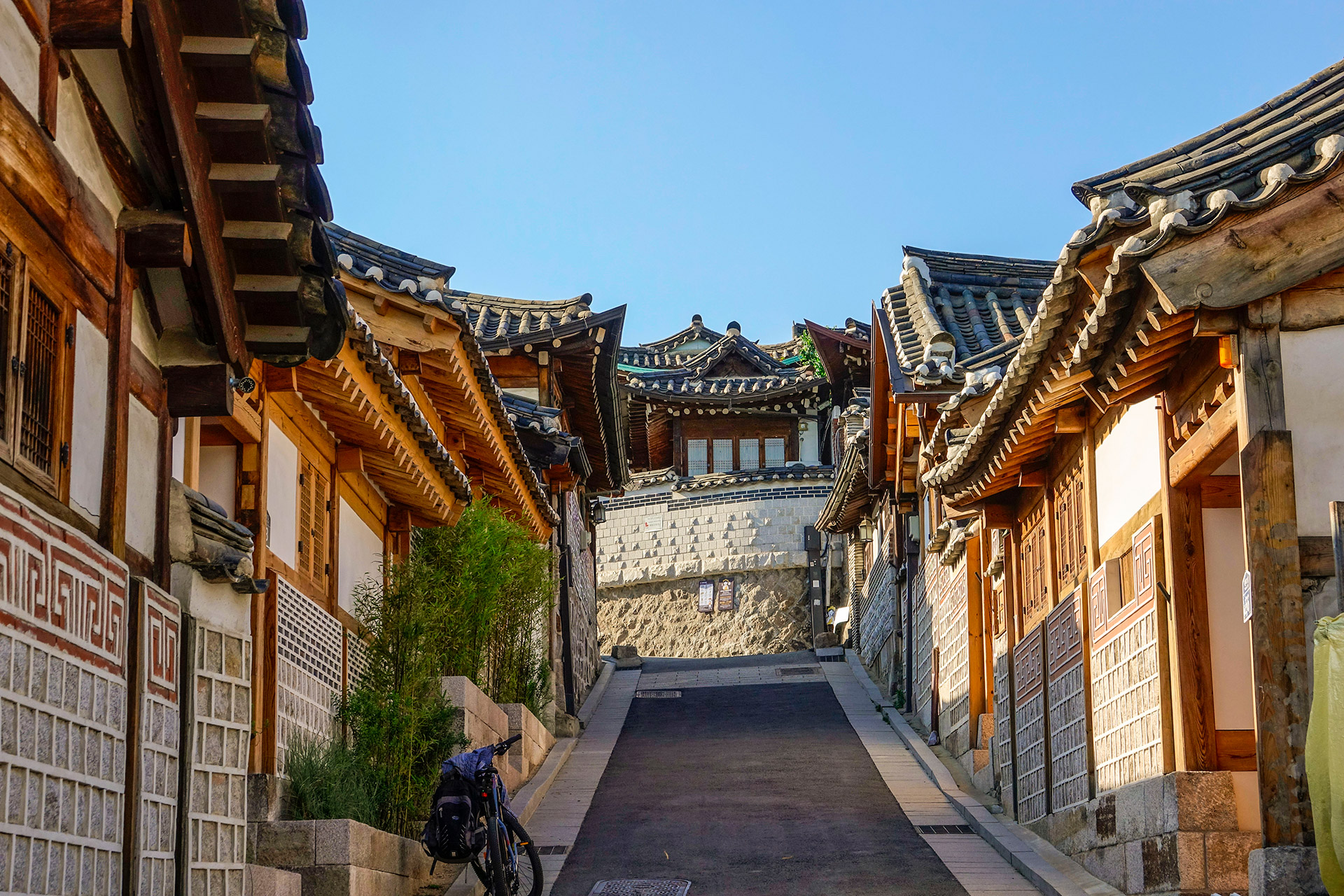 서울 북촌, 시간을 걷는 여행