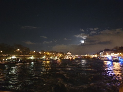 파리-유람선-세느강