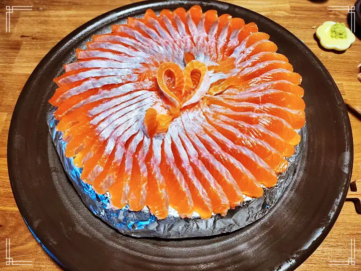 청정 자연 용천수로 키워낸 송어 이 맛에 살지 송어회 송어튀김 매운탕 문경 맛집 추천