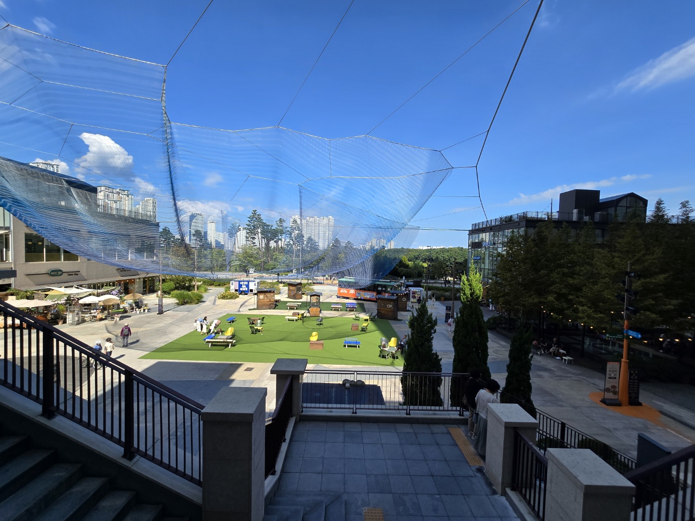 앨리웨이광교 광장모습