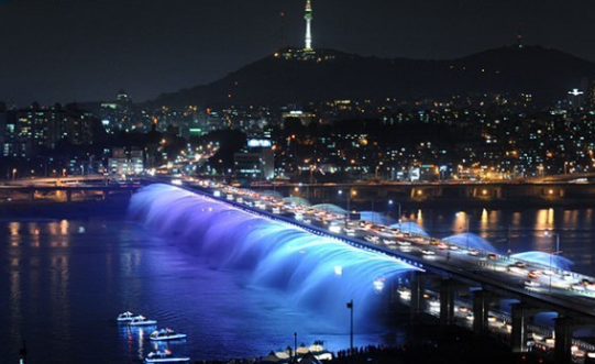 서울 반포대교 분수 야경사진