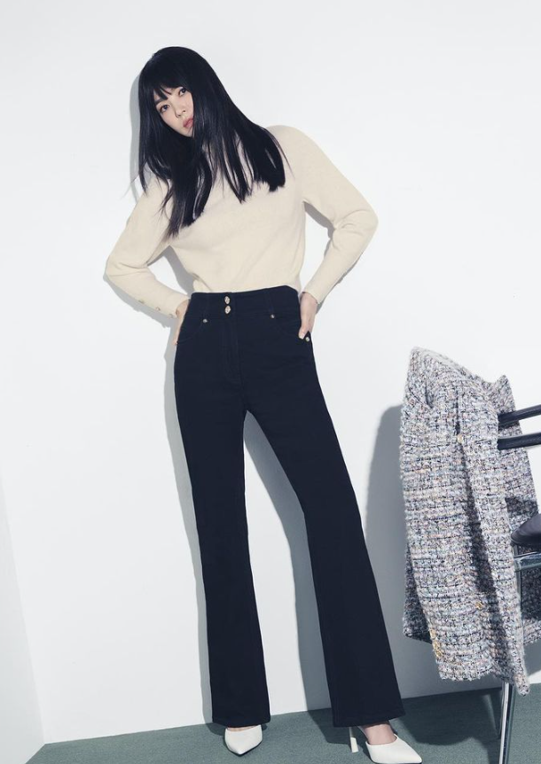 송혜교 선행, 삼일절 기부