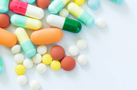 한국에서 인기 있는 감기약, 영양제, 피로회복제 3종 세트 분석