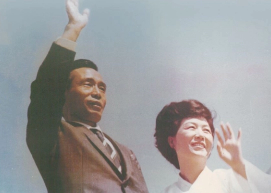 김흥국 영화 박정희 다큐 제작 이유