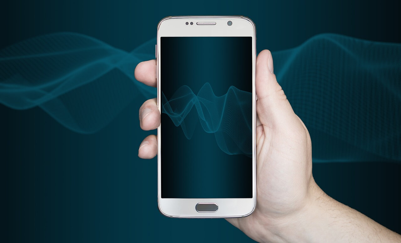 스마트폰 후레쉬 켜는 법