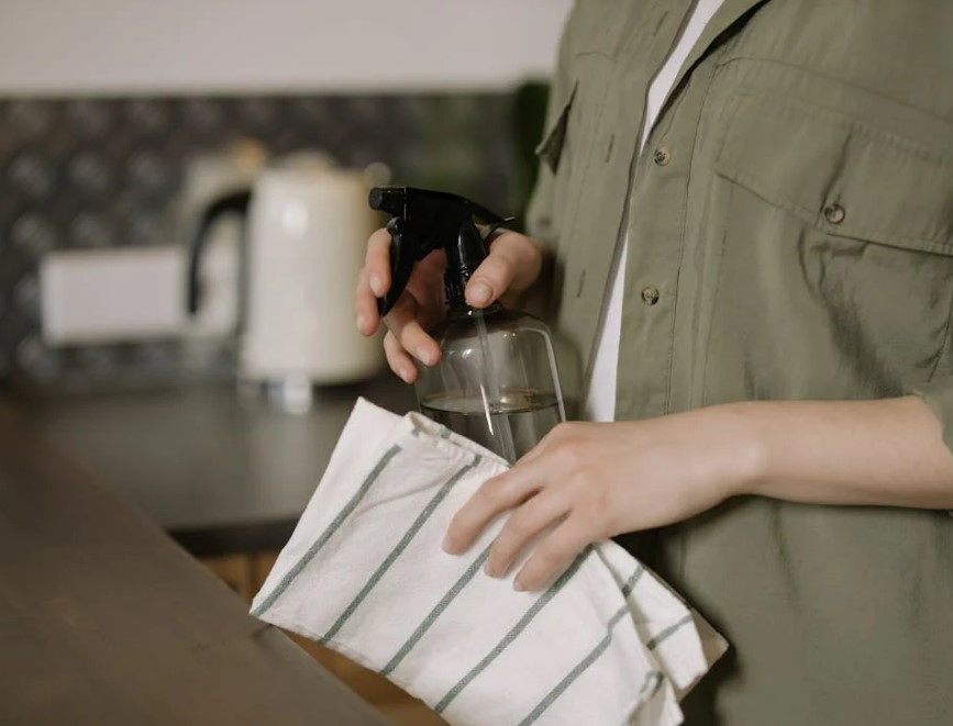 집에서 곰팡이 제거하는 확실한 방법