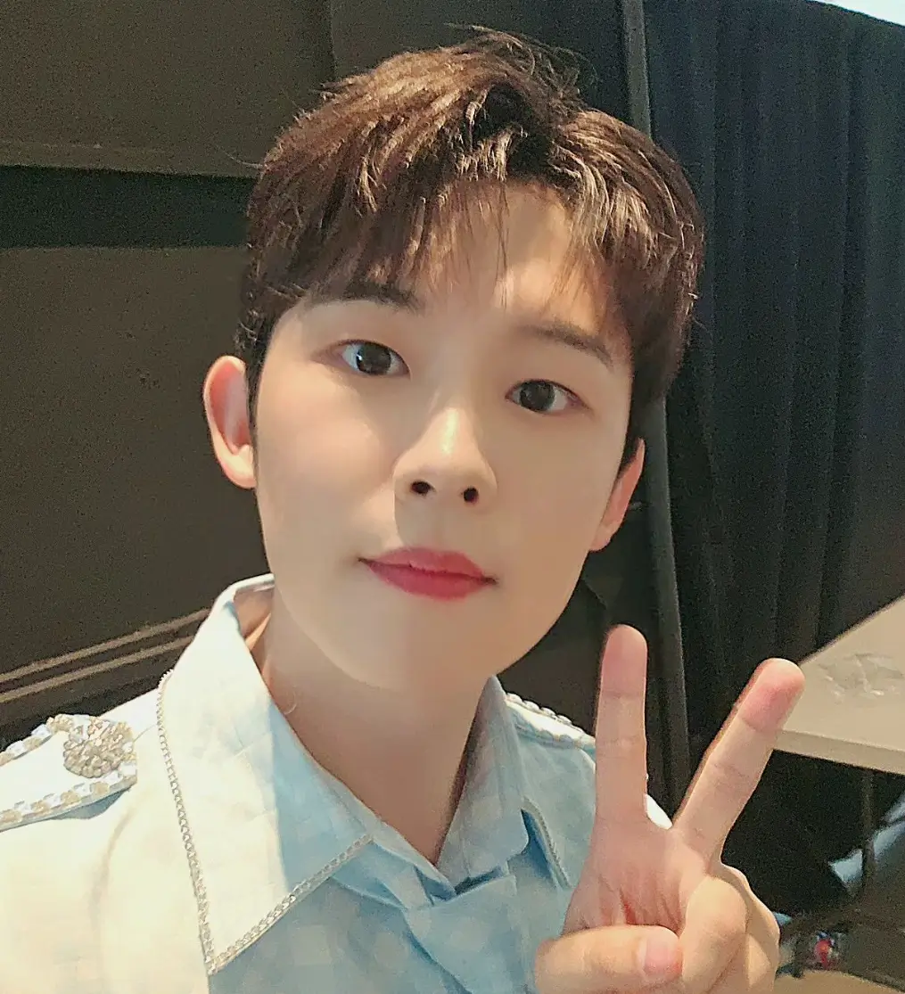 진욱