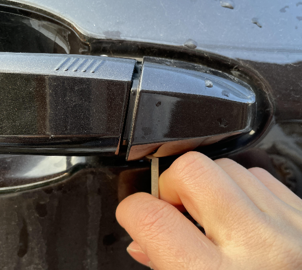 수동-차키-꽂은-모습