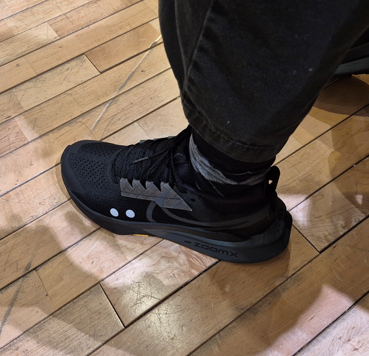 발볼 넓은 트레일화 사이즈 팁