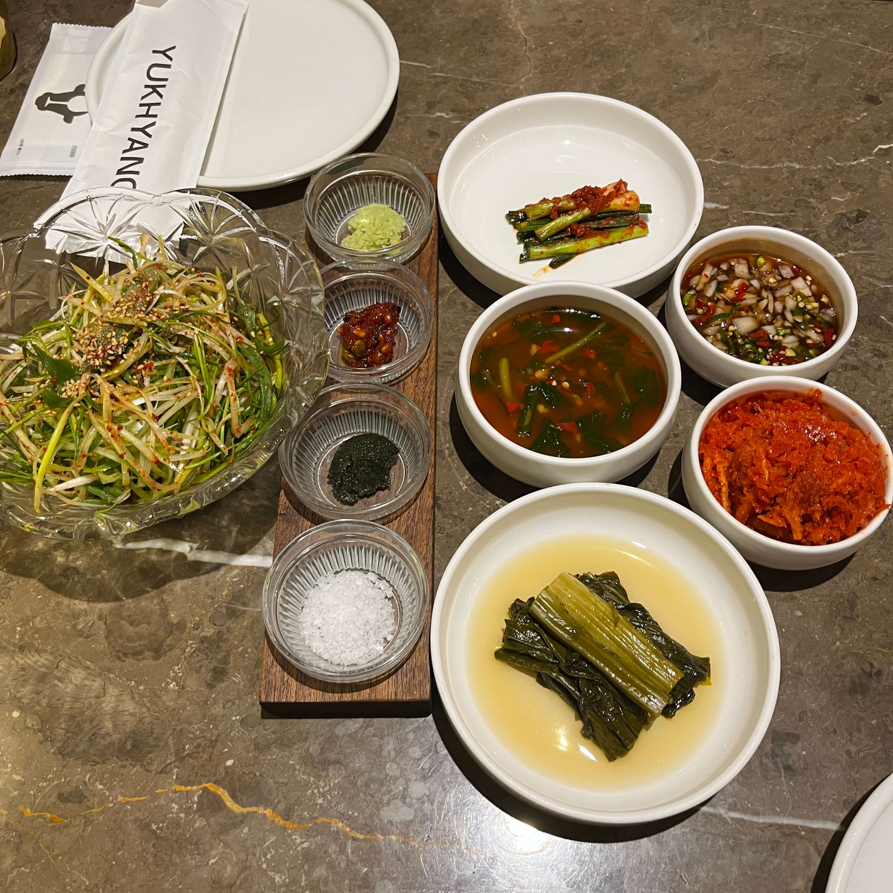 기본 반찬 사진