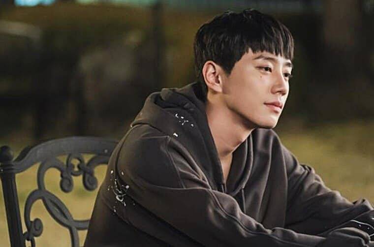 배우-이준영