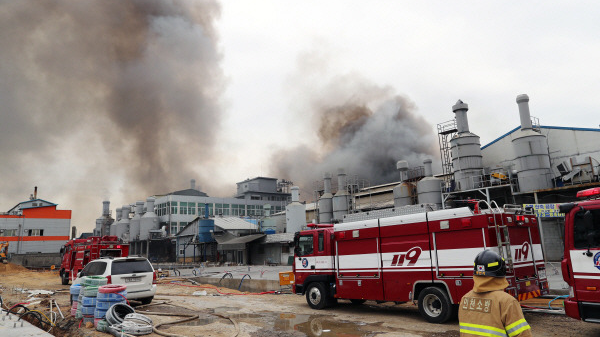 1분 1초가 급박한 현장, 소방관들의 사투