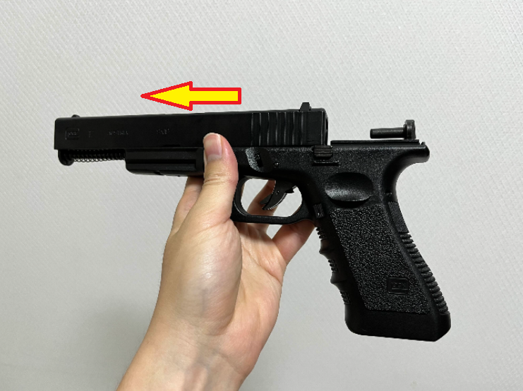 양옆 슬라이드 홀더를 잡아 내리며 분리 2