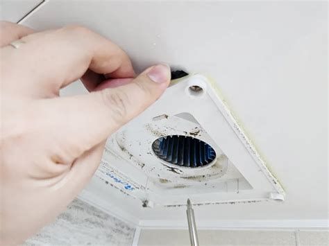 욕실 환풍기 교체 방법