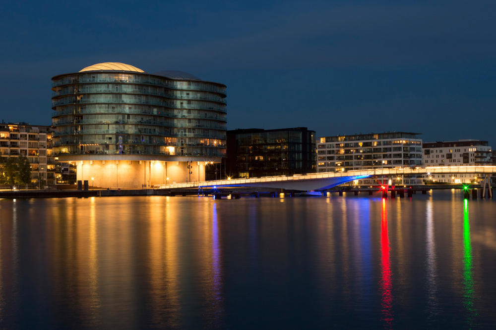 그린홈은 친환경적인 에너지 시스템을 도입하여 에너지 절약 효과를 가져옵니다.