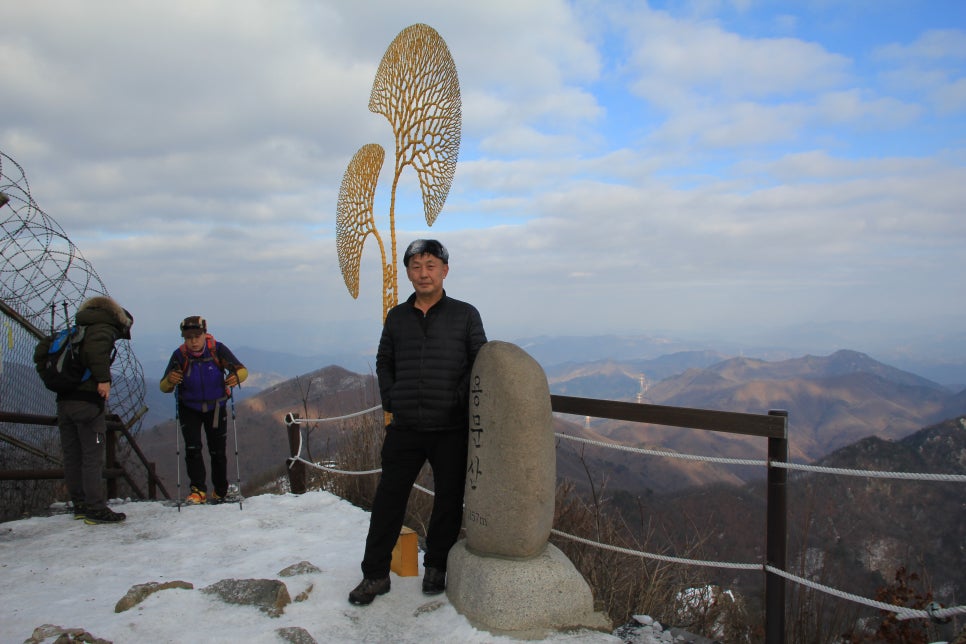 100대 명산 등산하기 다섯번째 유명할 만큼 아름다운 산 유명산 신령스러운 전설과 자연미, 역사문화가 어우러진 산 용문산 연계 산행