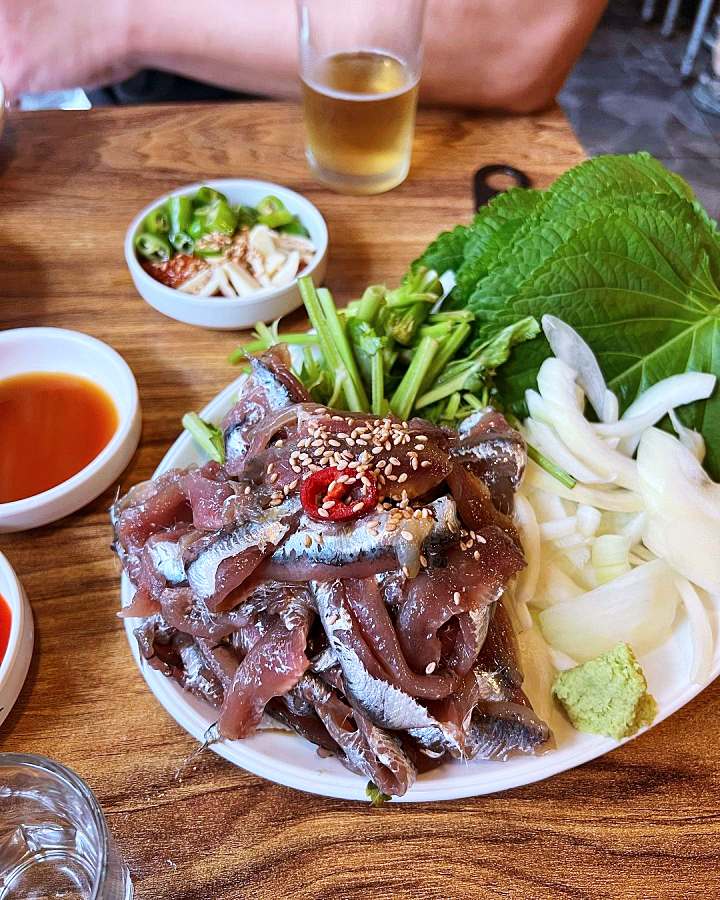 백반기행 조성모 편 생 멸치회 정식 정성가득 계란말이 반찬 경주 맛집 소개