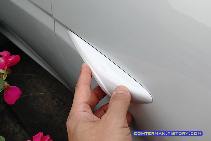 테슬라 모델3 하이랜드 사이드 카메라 커버 장착