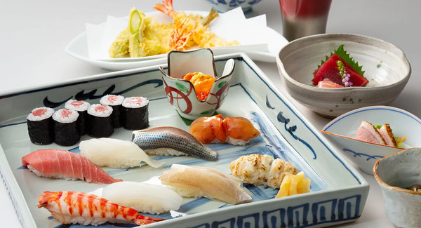 오다이바 스시 맛집 추천 3곳[도쿄 현지인 추천](이타마에 스시, 스시 타마카가리, 회전스시 도쿄스시 가도)