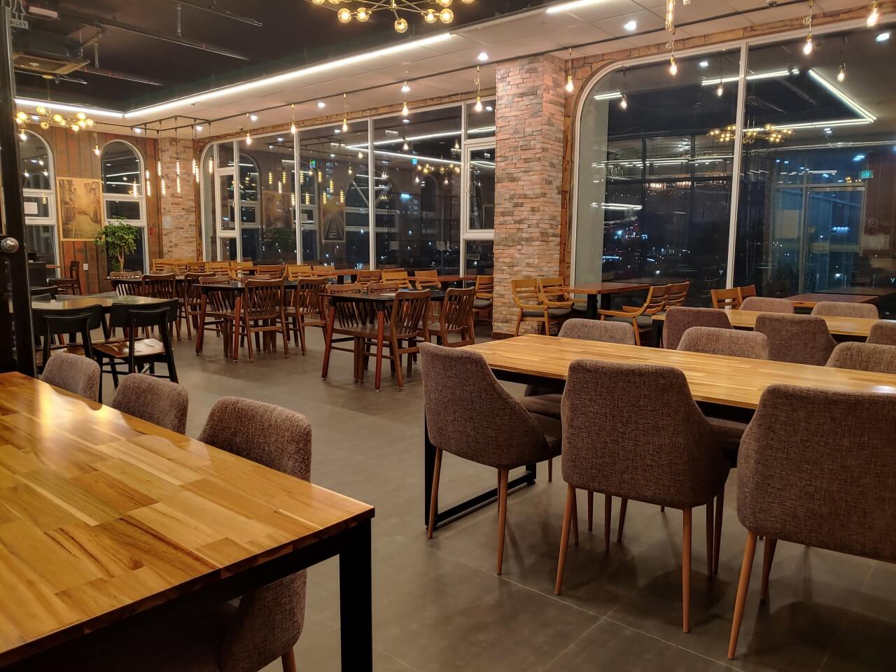 오늘N 2509회 세상 속으로 국산 우유 라테 맛집 조윤희 커피하우스