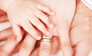 건강한 손발톱을 위한 바세린 활용법 1