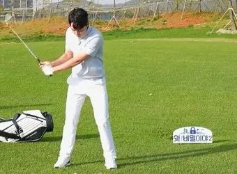 골프 헤드업 교정 시선고정 균형유지 하체안정 루틴_7