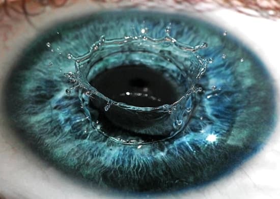 백내장 유발 안약, 제대로 알고 사용하세요: 장기 사용 시 주의할 약물 총정리