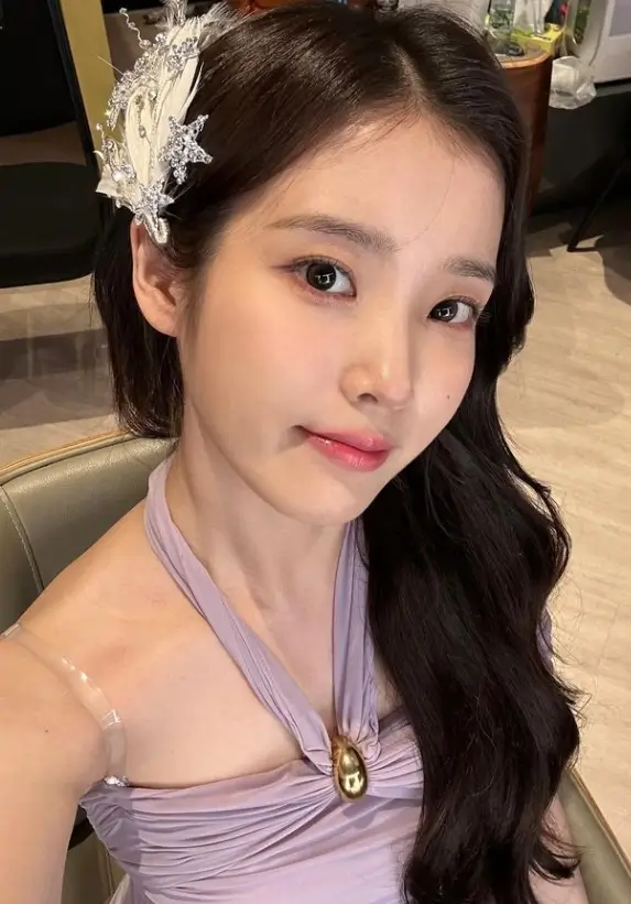 아이유 IU 프로필 갤러리ㅣ노래 음악 mbti 인스타 유튜브