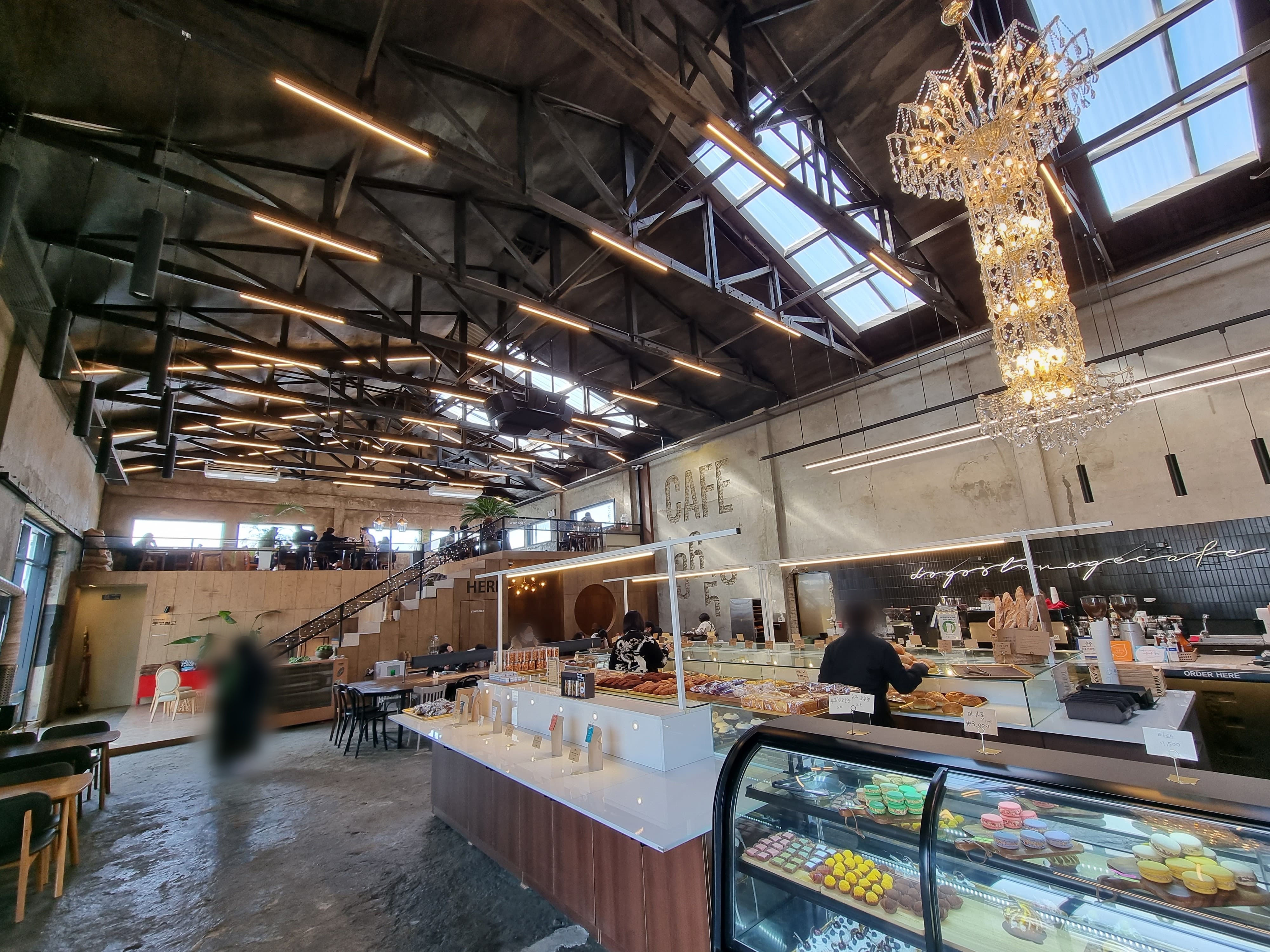 아산-도고창고-내부