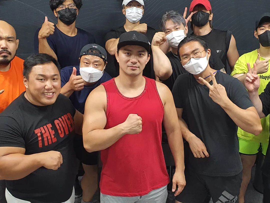 신기한 동호인 사전 팔씨름하며 뭉쳐선 논다 팔씨름 동호회 추천